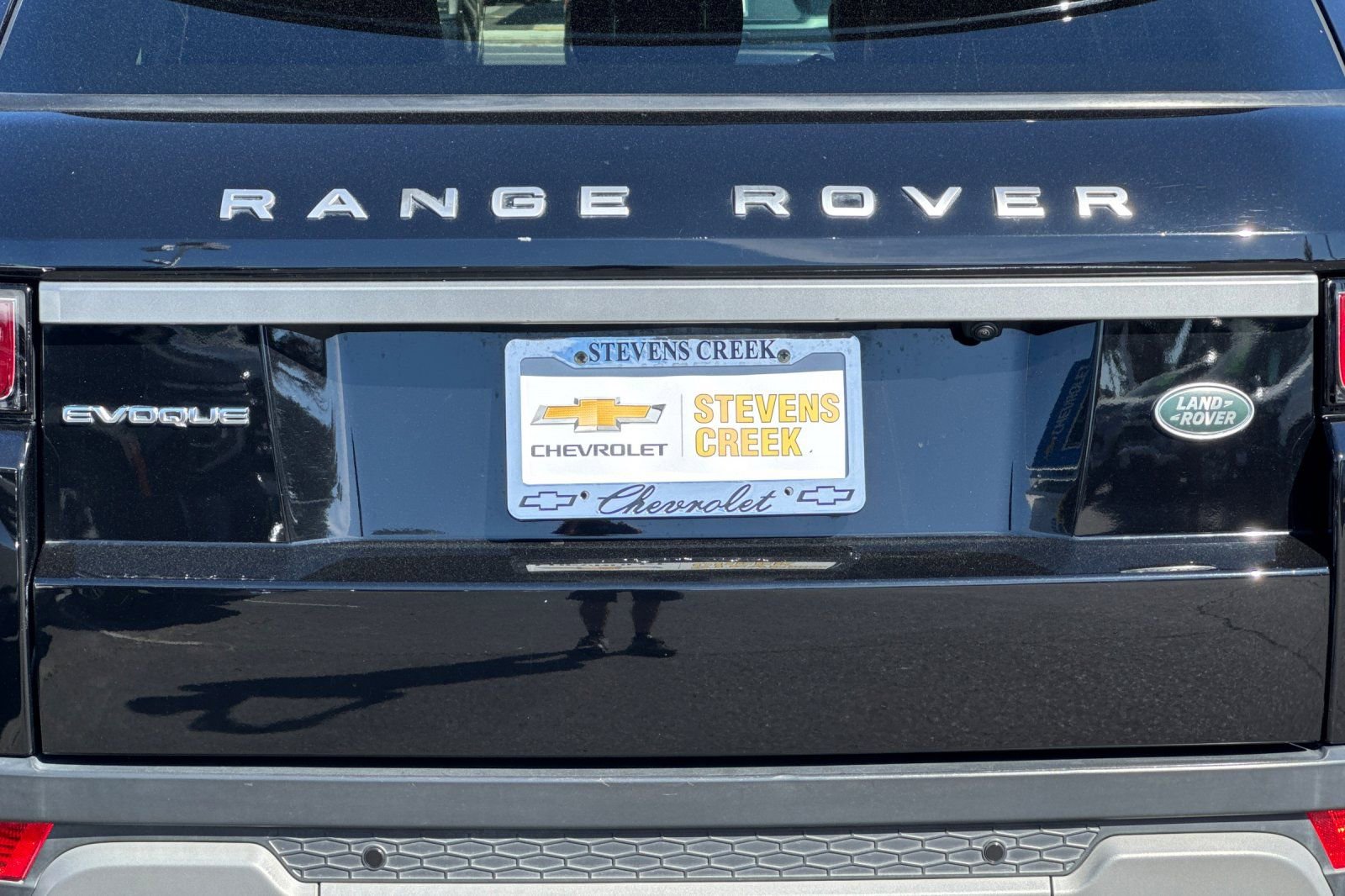 Used 2019 Land Rover Range Rover Evoque SE image 45