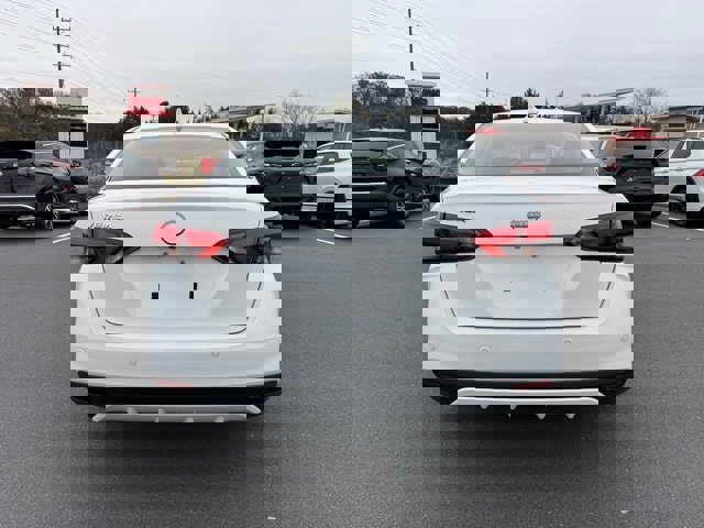 New 2025 Nissan Versa SV w/ Trunk Package image 6