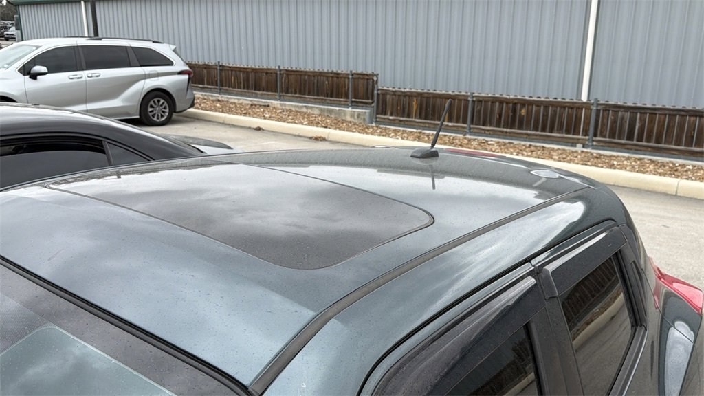 Used 2011 Nissan Juke SL w/ Chrome Pkg image 12