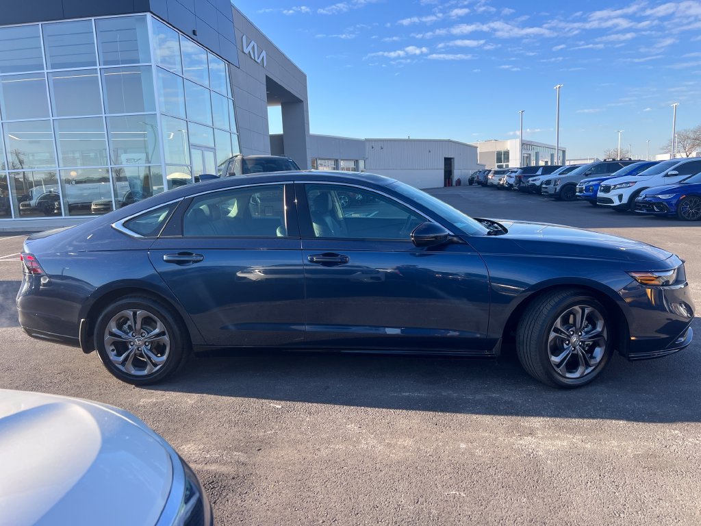 Used 2024 Honda Accord EX-L image 2