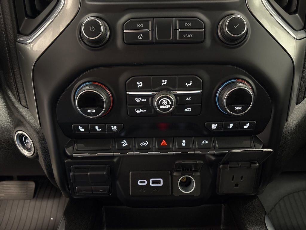 Used 2021 Chevrolet Silverado 3500 LTZ AWD/4WD image 21