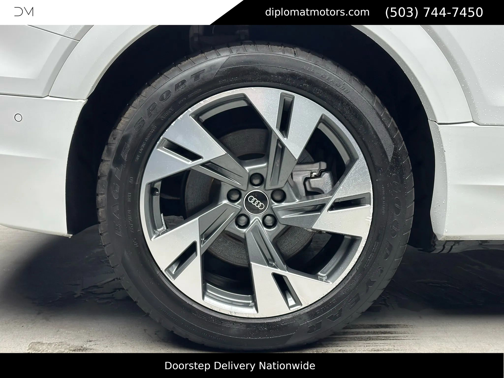 Used 2021 Audi e-tron Premium w/ Convenience Plus Package image 38