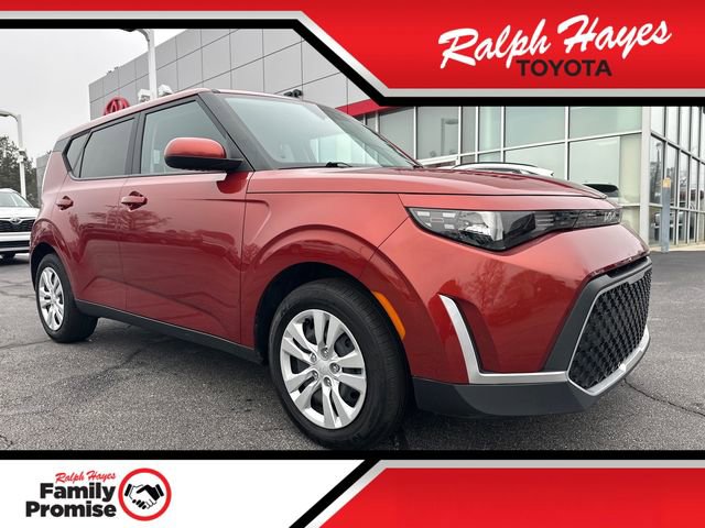 Used 2024 Kia Soul LX image 1