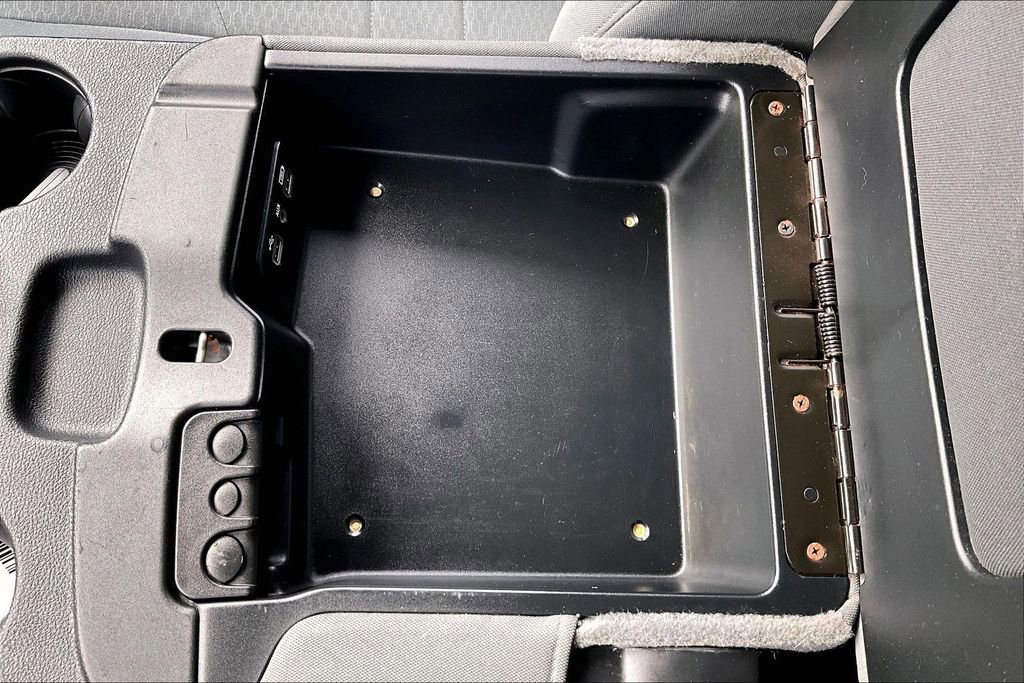 Used 2018 RAM 1500 Express w/ Wheel & Sound Group image 34