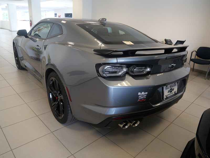 Used 2021 Chevrolet Camaro SS RWD image 5