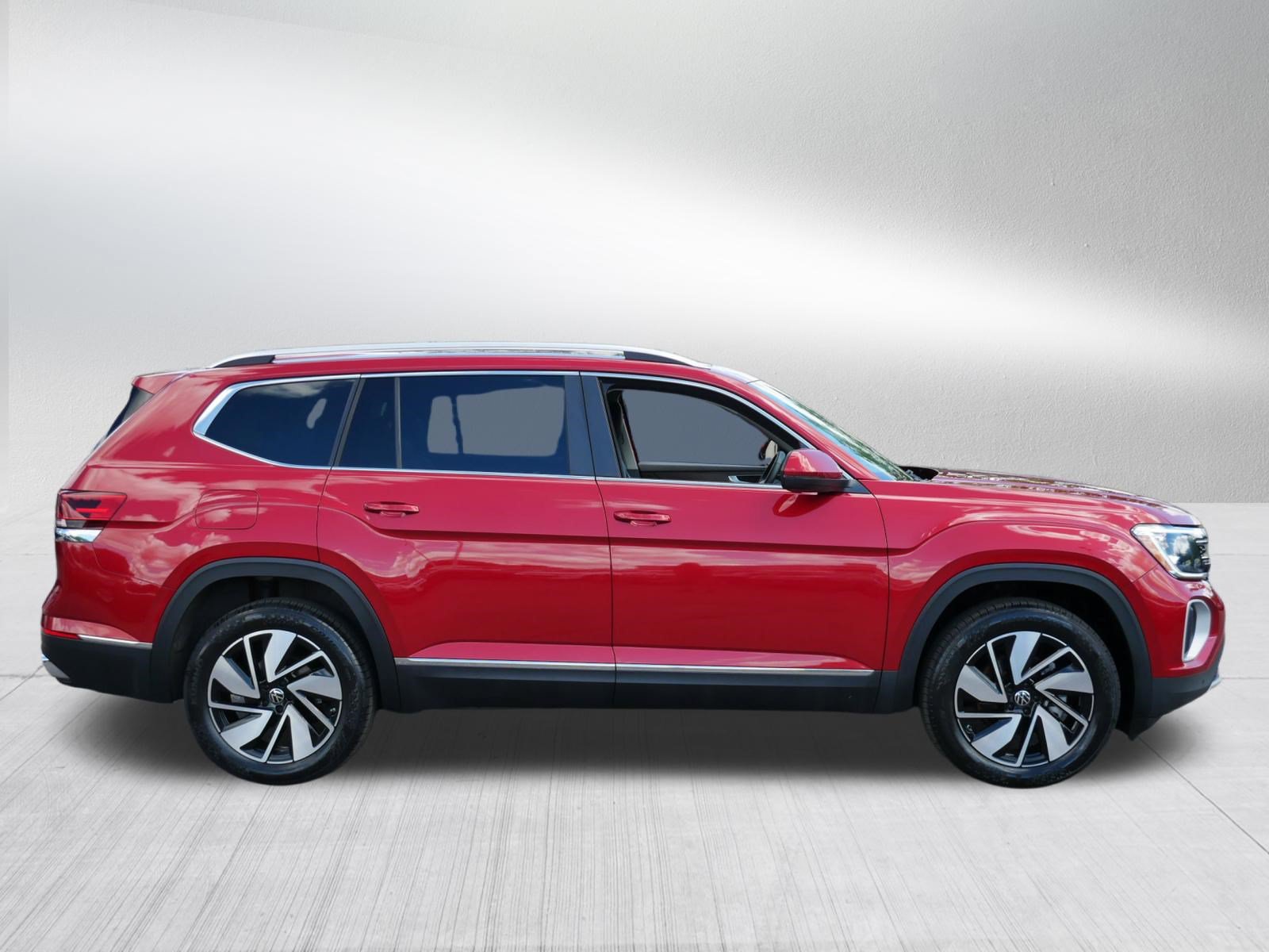 Certified 2024 Volkswagen Atlas SEL AWD/4WD image 8
