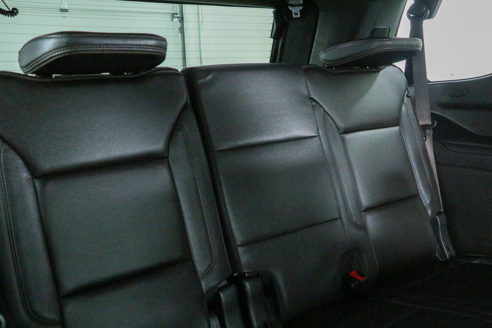 Used 2023 Chevrolet Tahoe High Country w/ Advanced Technology Package AWD/4WD image 35
