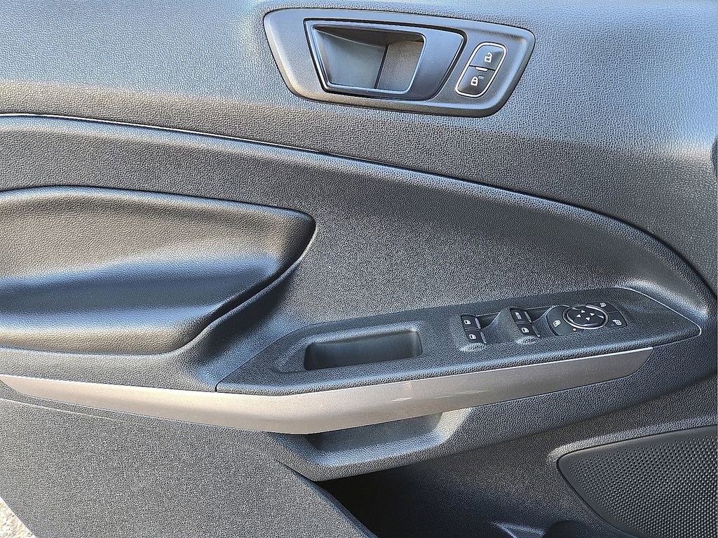 Used 2020 Ford EcoSport SES image 19