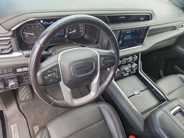 Used 2021 GMC Yukon XL Denali w/ Denali Ultimate Package RWD image 10