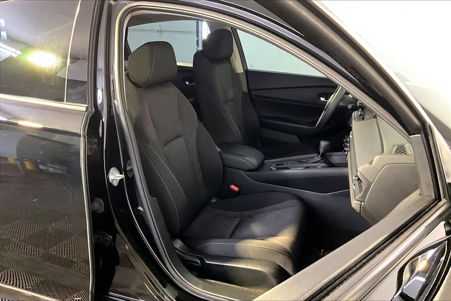 Used 2023 Honda Accord EX image 8
