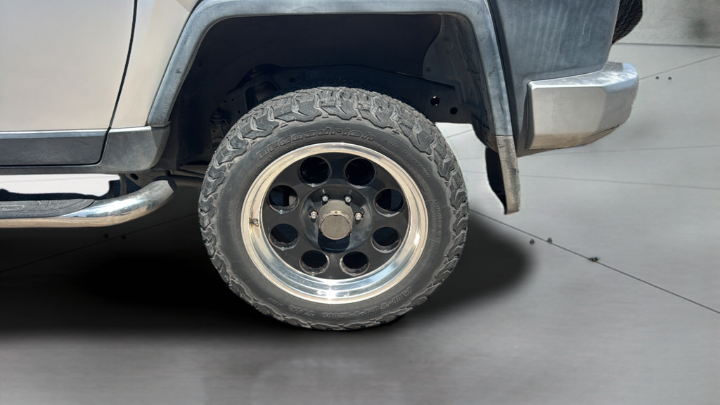 Used 2007 Toyota FJ Cruiser 4WD w/ Upgrade Pkg 1 image 37