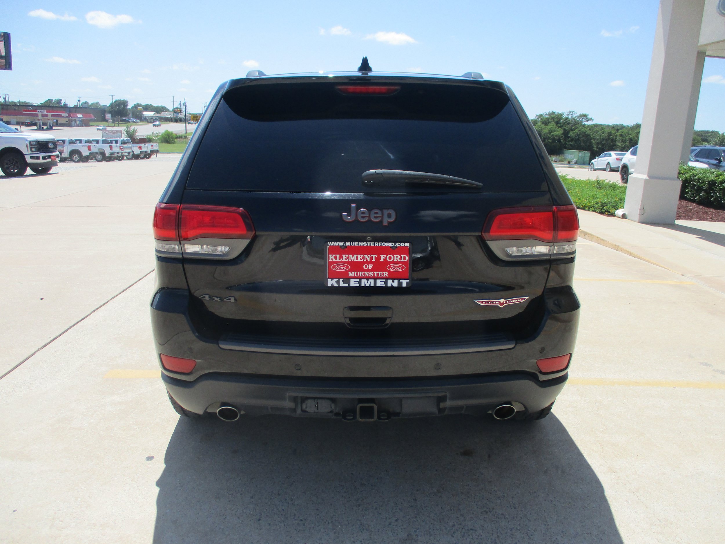 Used 2017 Jeep Grand Cherokee Trailhawk AWD/4WD image 8