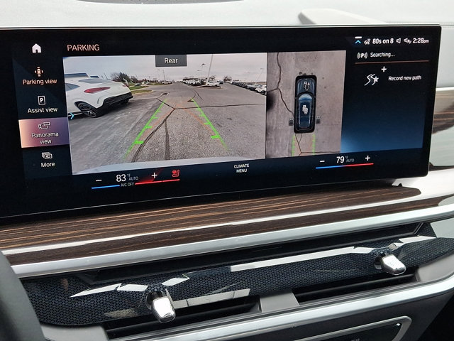 Certified 2023 BMW X7 xDrive40i w/ Premium Package AWD/4WD image 22