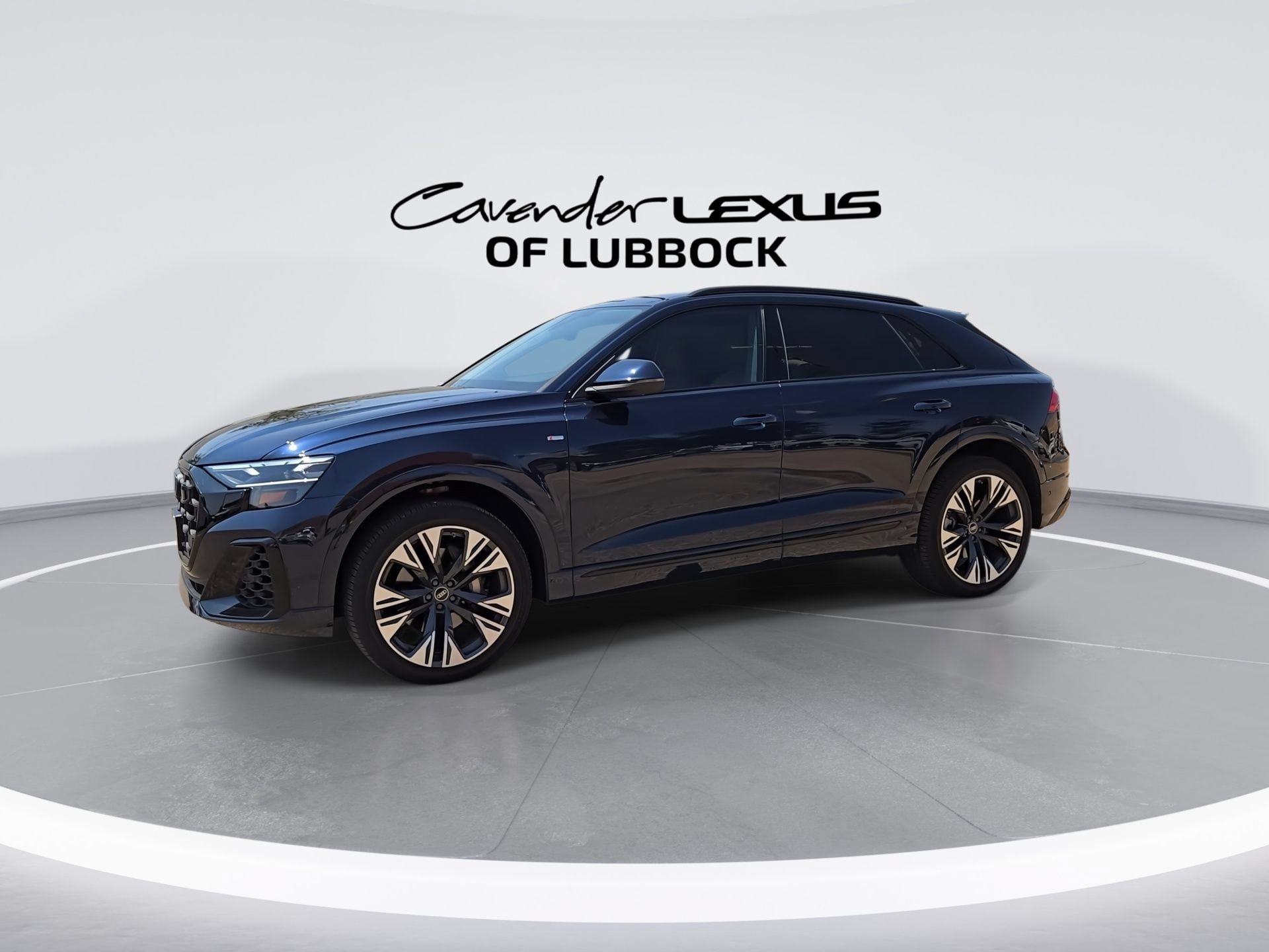 Used 2025 Audi Q8 Premium Plus AWD/4WD image 5