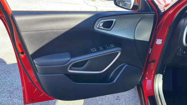 Used 2024 Kia Soul LX w/ Option Group 015 image 12