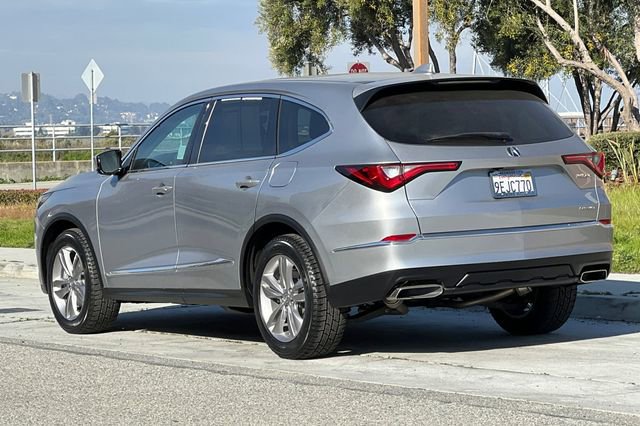 Used 2023 Acura MDX SH-AWD image 6