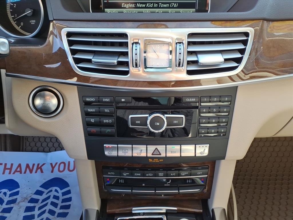 Used 2014 Mercedes-Benz E 350 4MATIC Sedan image 25