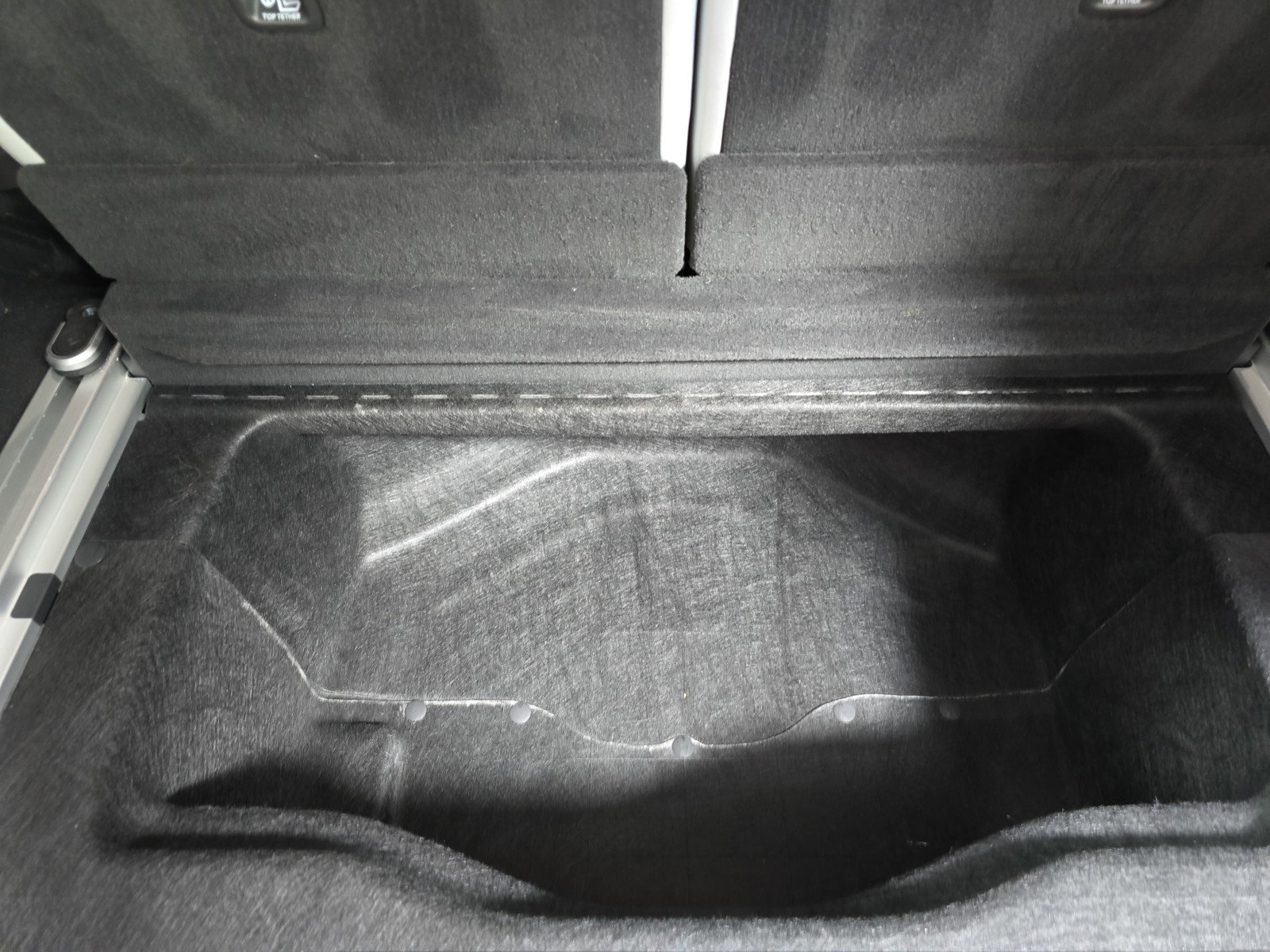 Used 2024 Rivian R1S Adventure AWD/4WD image 26