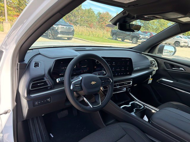 New 2027 Chevrolet Traverse LT w/ Sun and Wheel Package AWD/4WD image 14