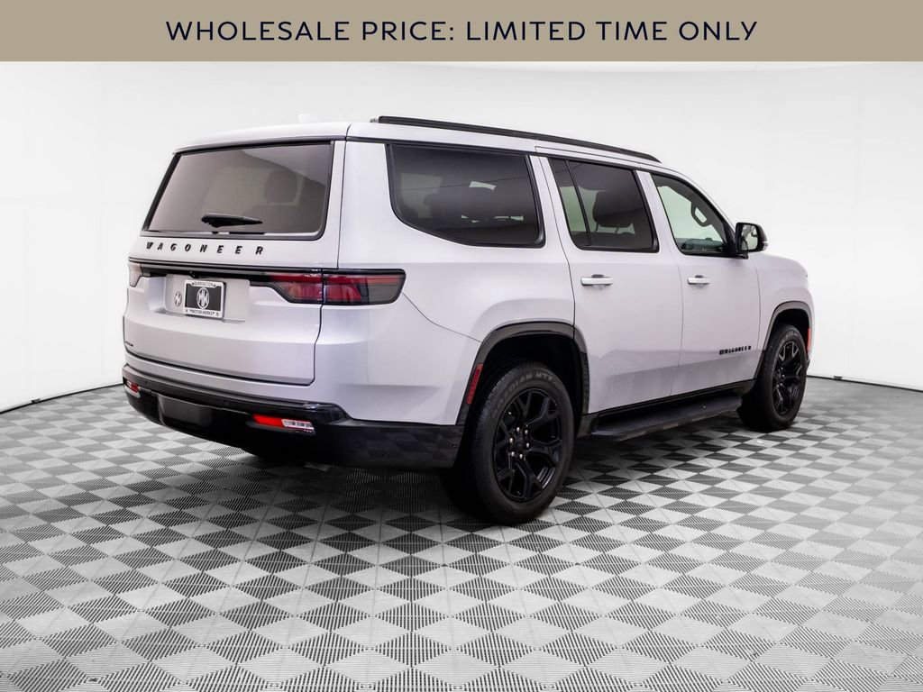 Used 2023 Jeep Wagoneer Series II AWD/4WD image 5