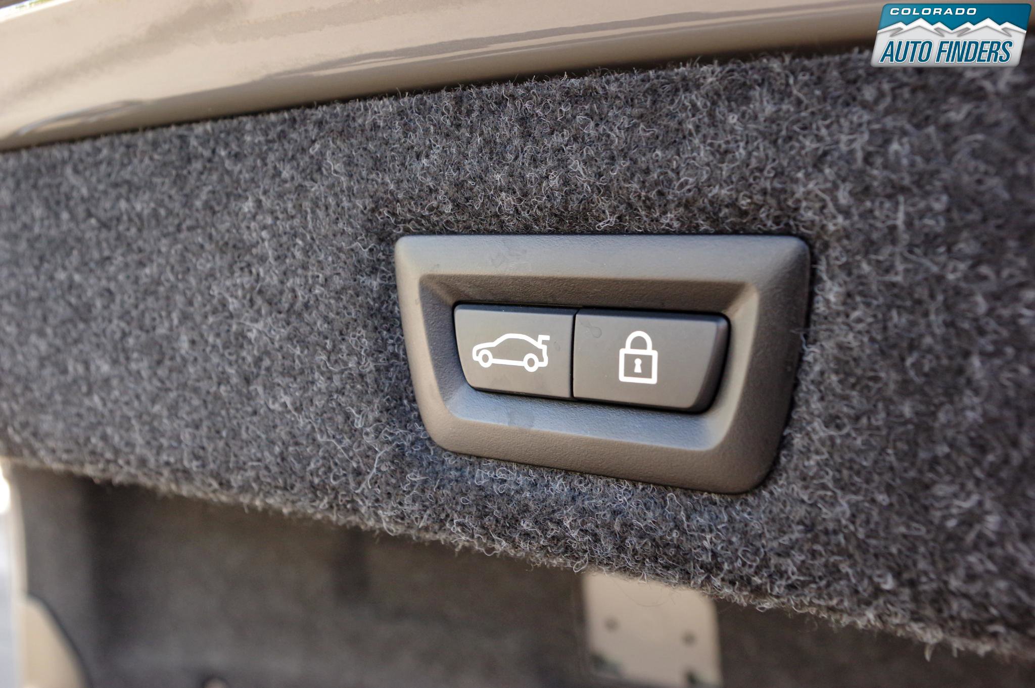 Used 2021 BMW M550i xDrive w/ Premium Package image 30