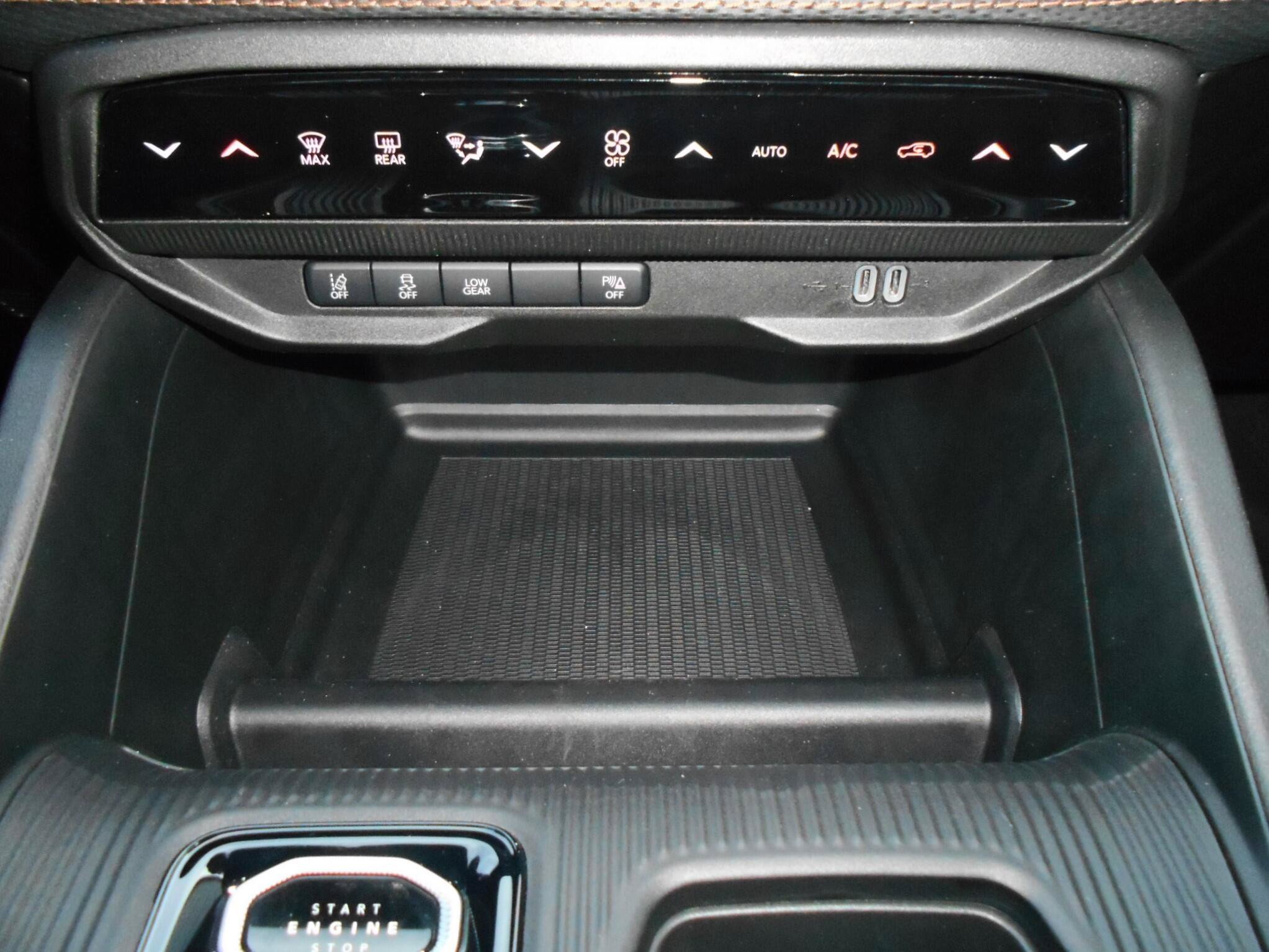 New 2026 Jeep Cherokee Limited AWD/4WD image 18