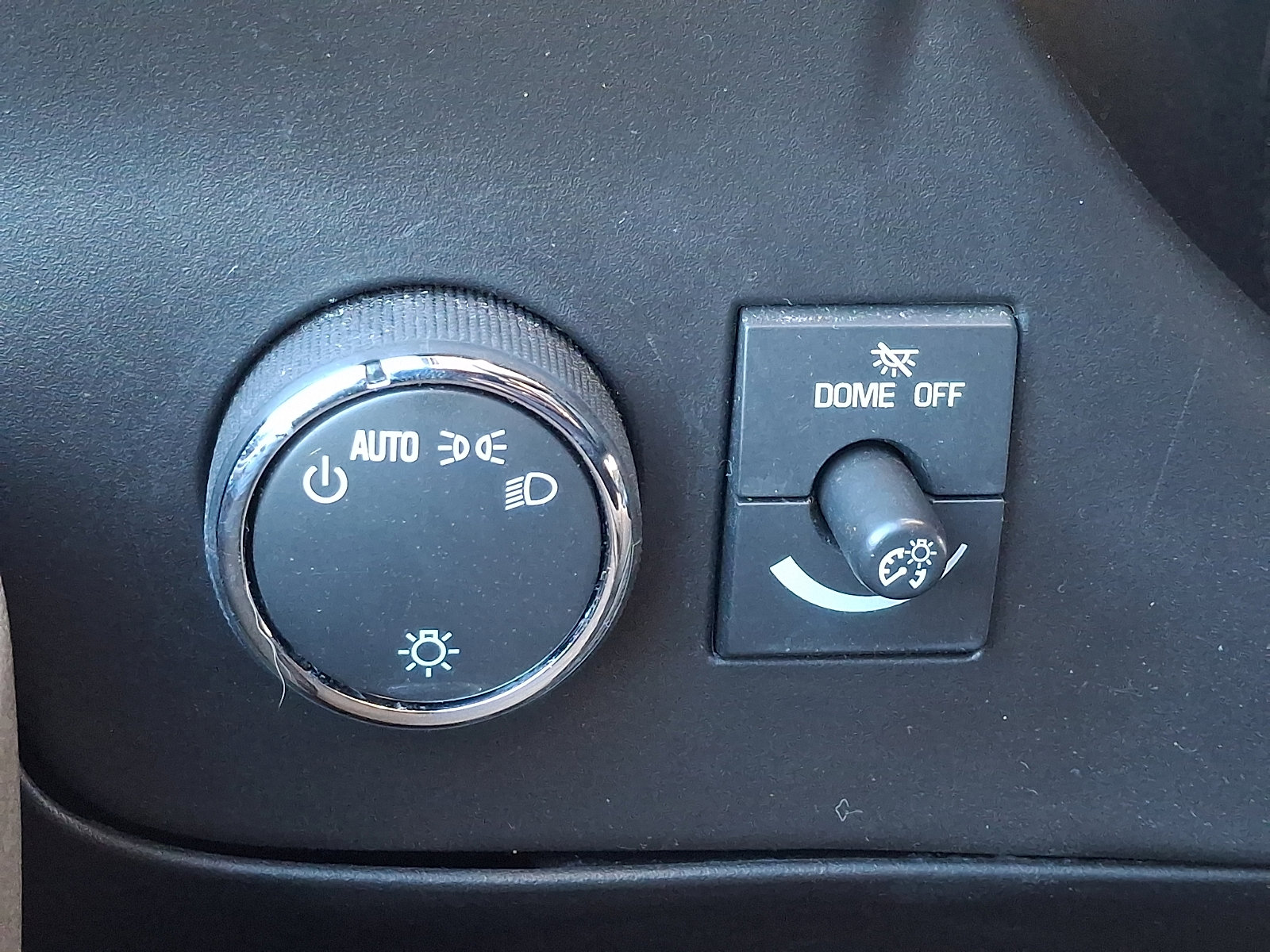 Used 2024 Chevrolet Express 2500 w/ Driver Convenience Package image 22