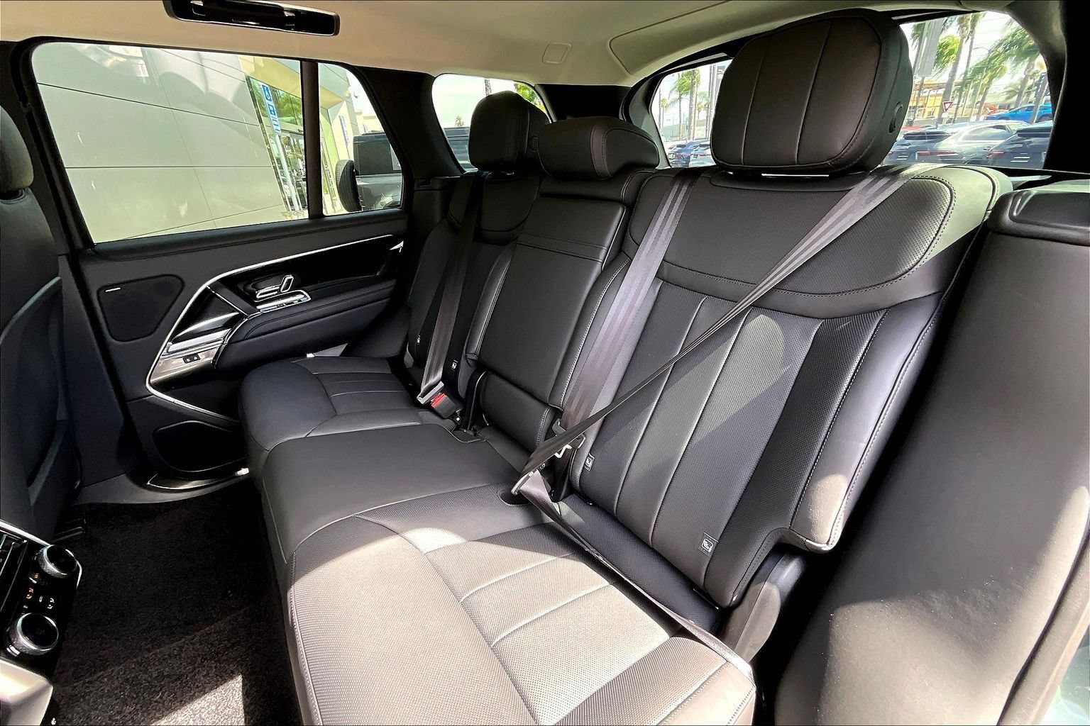 New 2026 Land Rover Range Rover SE AWD/4WD image 10