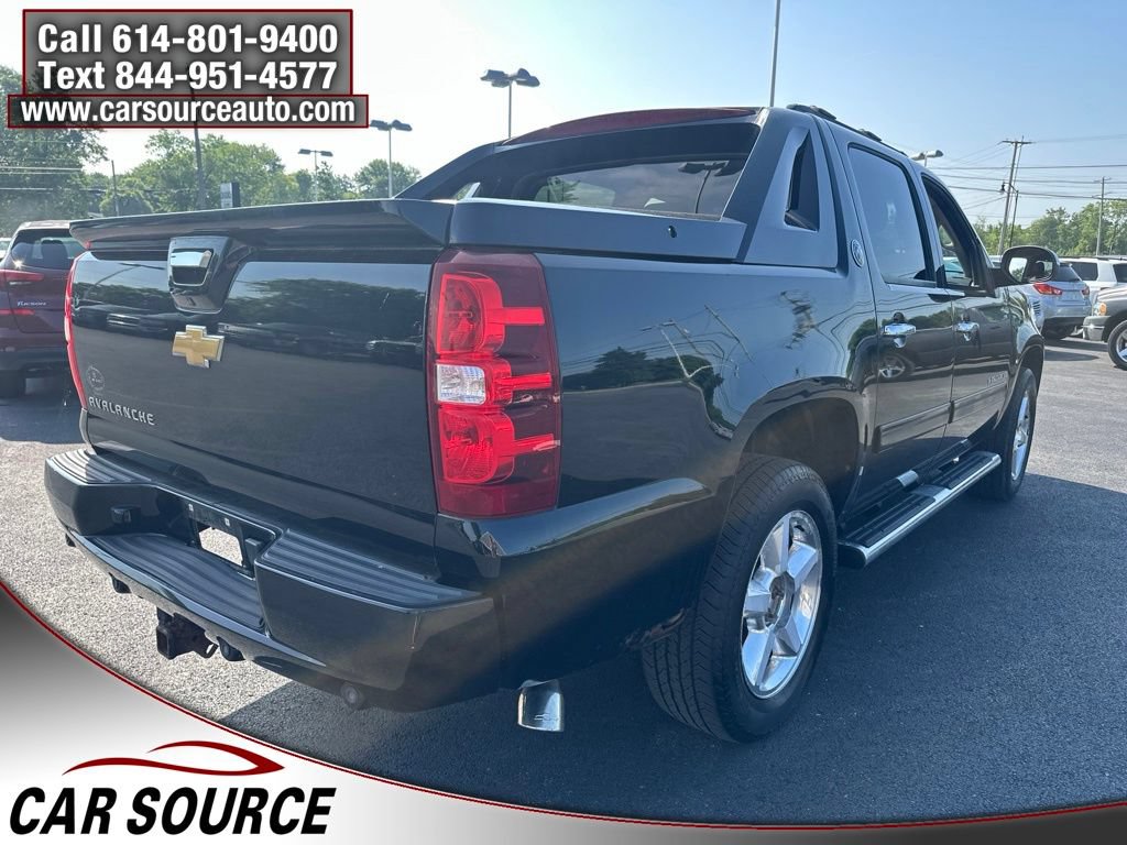 Used 2013 Chevrolet Avalanche LS w/ All-Star Edition AWD/4WD image 5
