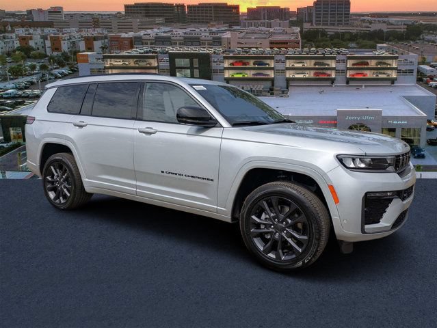 New 2026 Jeep Grand Cherokee L Limited AWD/4WD image 1