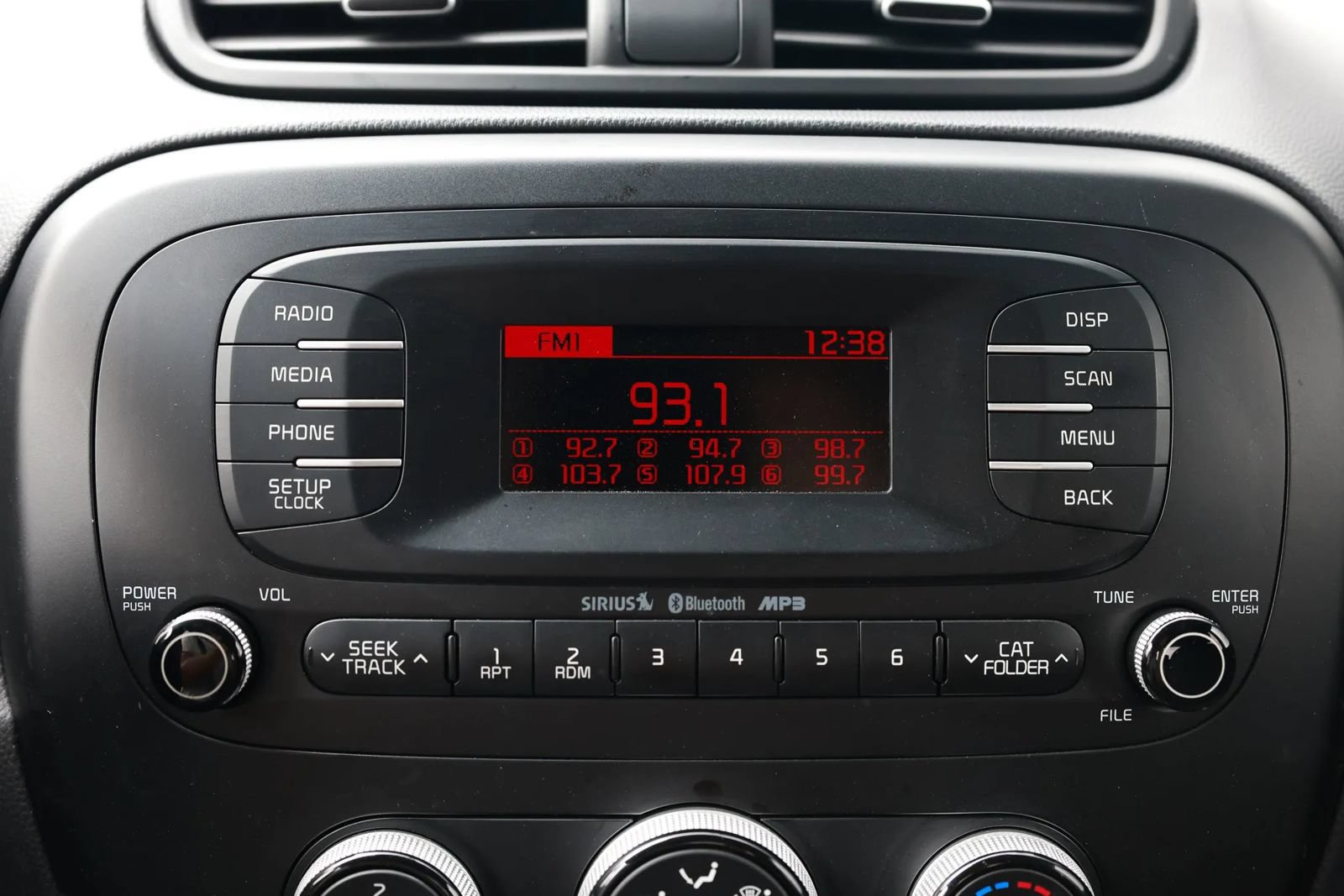 Used 2015 Kia Soul FWD image 33