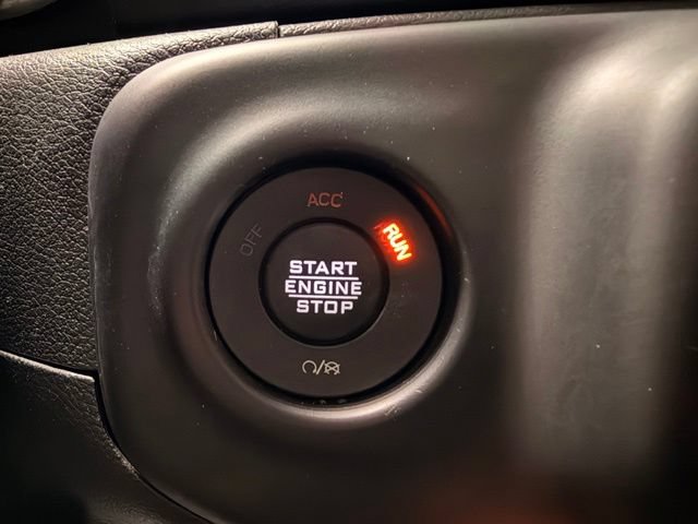 Used 2021 Jeep Gladiator Overland AWD/4WD image 31