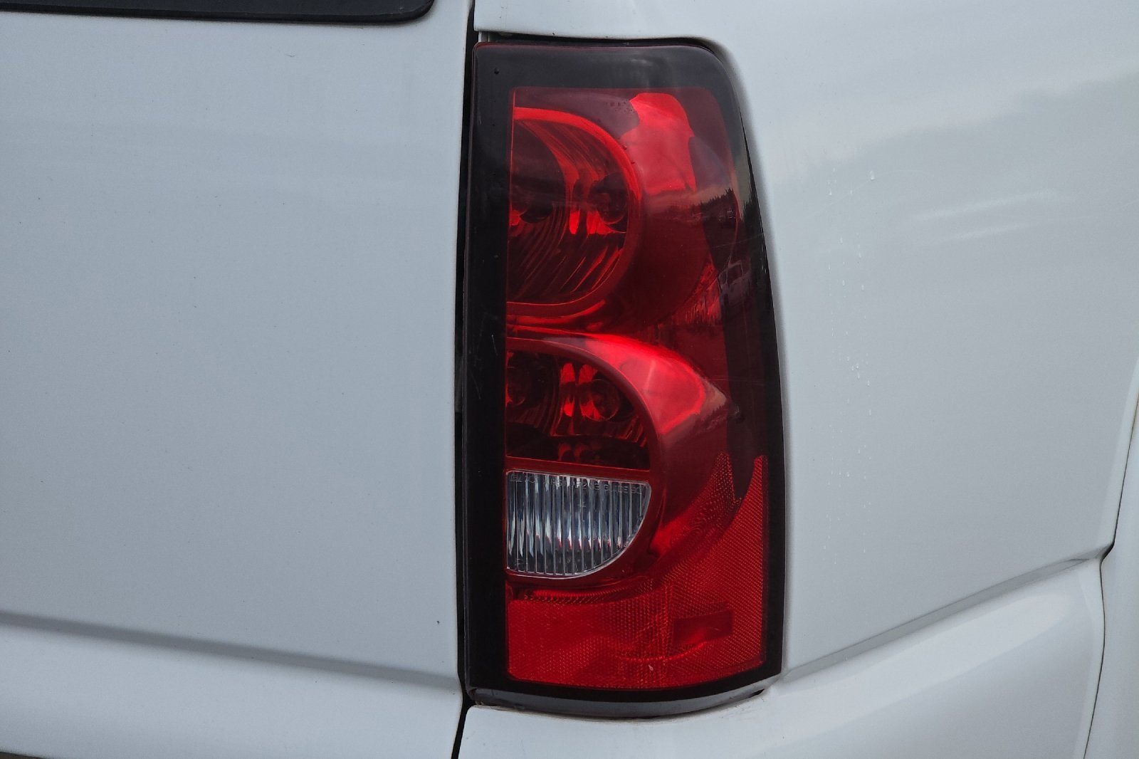 Used 2006 Chevrolet Silverado 2500 LT w/ Heavy-Duty Power Package image 45