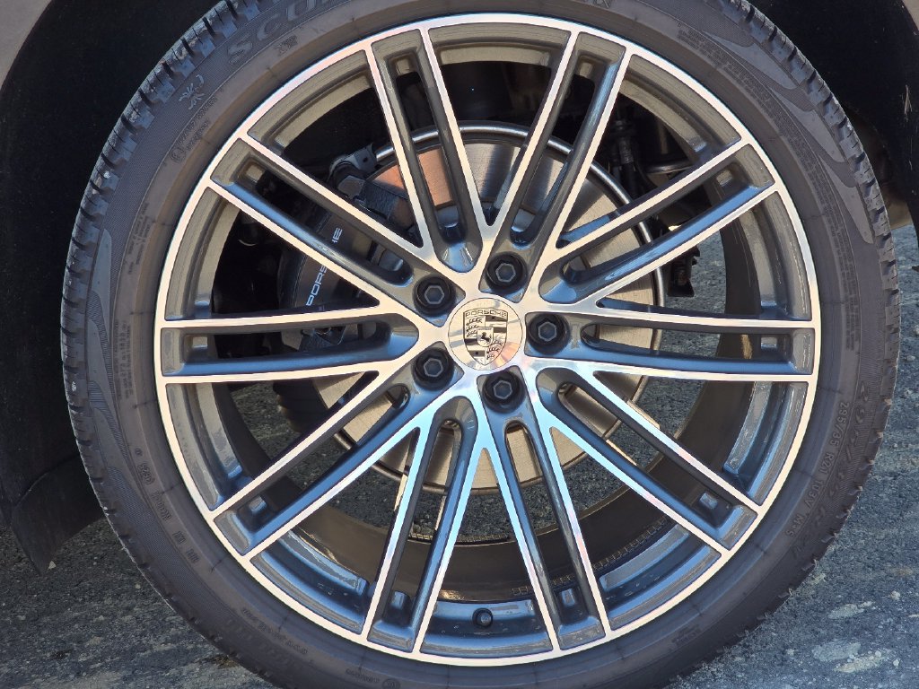 Used 2026 Porsche Macan AWD/4WD image 46