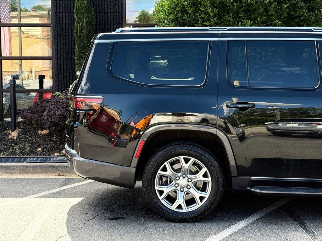 Used 2022 Jeep Wagoneer Series II AWD/4WD image 22
