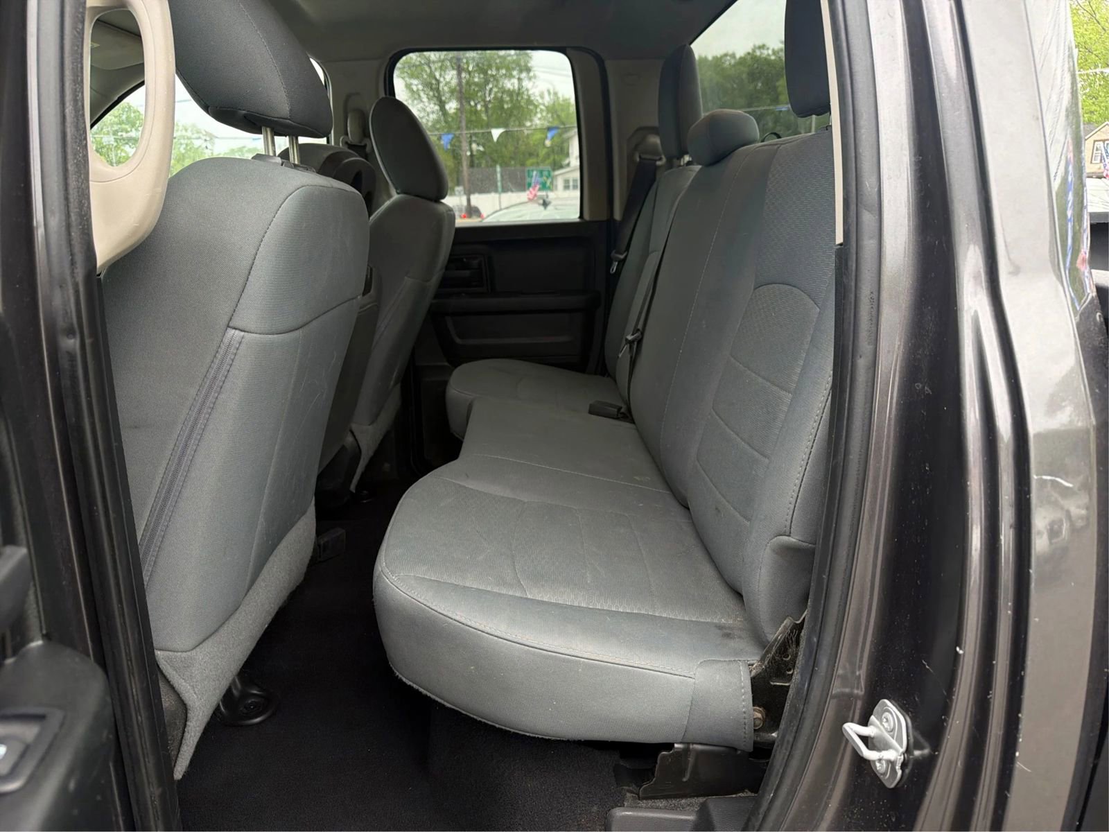 Used 2018 RAM 1500 Express w/ Express Value Package AWD/4WD image 10