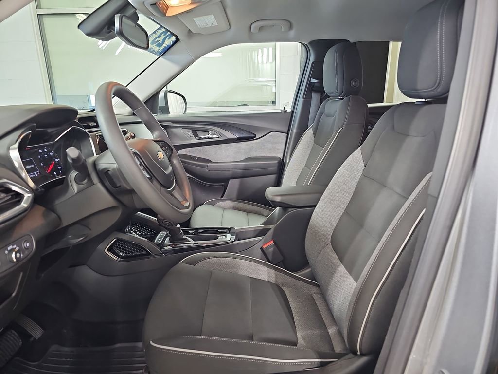 Certified 2023 Chevrolet TrailBlazer LT w/ Convenience Package image 18
