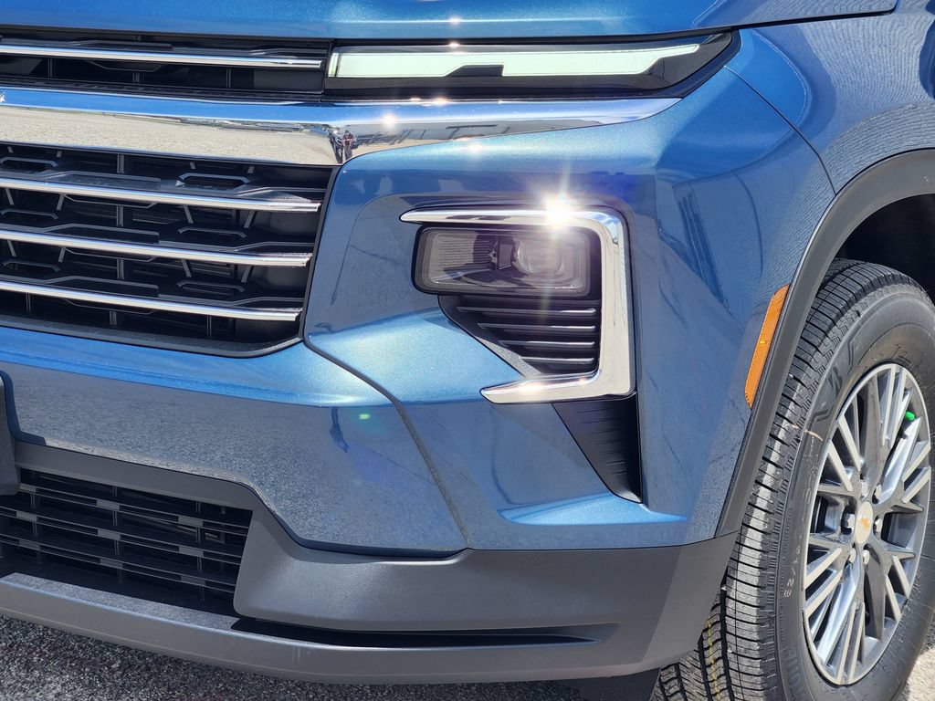 New 2026 Chevrolet Traverse LT w/ Driver Confidence Package FWD image 6
