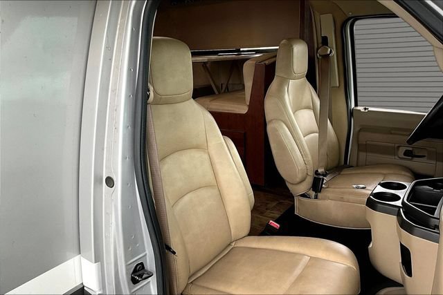 Used 2016 Ford E-450 and Econoline 450 Super Duty w/ Motorhome Prep Package RWD image 23