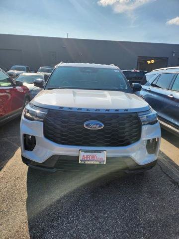Certified 2026 Ford Explorer ST-Line AWD/4WD image 5