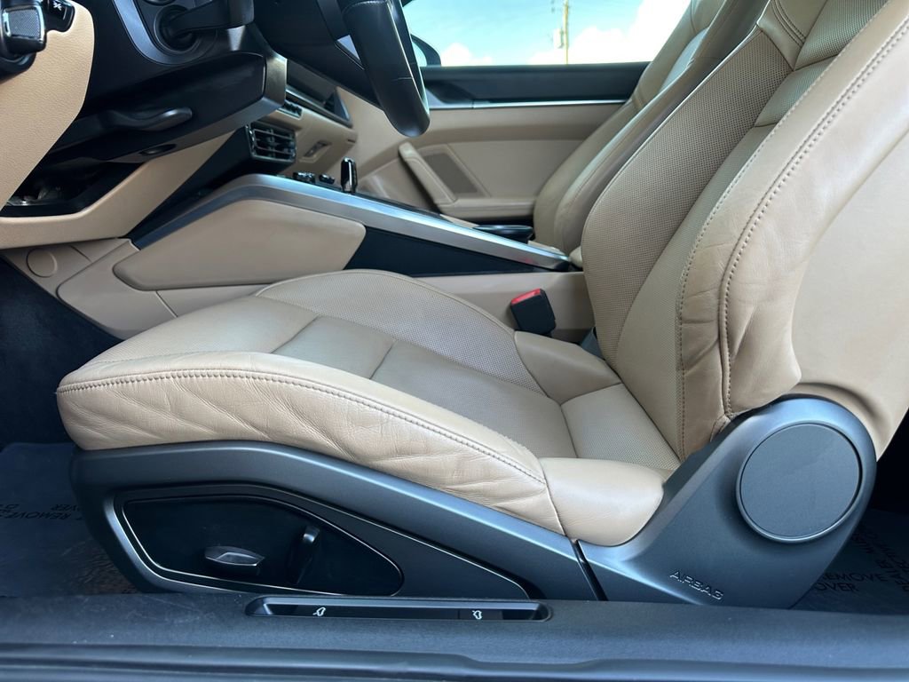 Used 2020 Porsche 911 Carrera 4S image 39