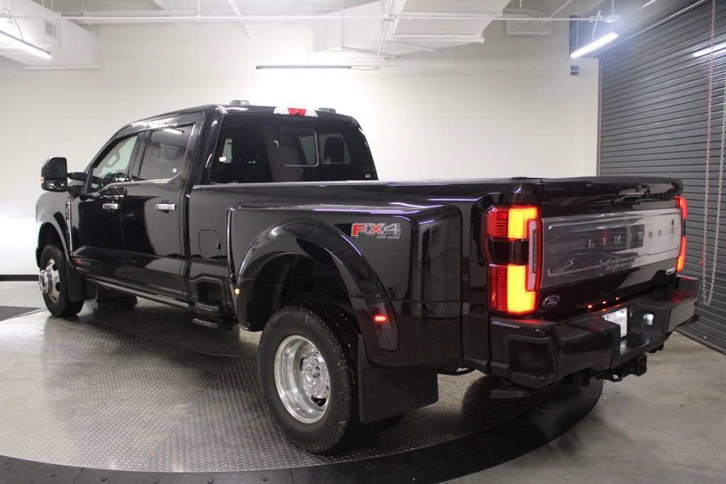 Used 2024 Ford F350 Limited w/ FX4 Off-Road Package AWD/4WD image 3
