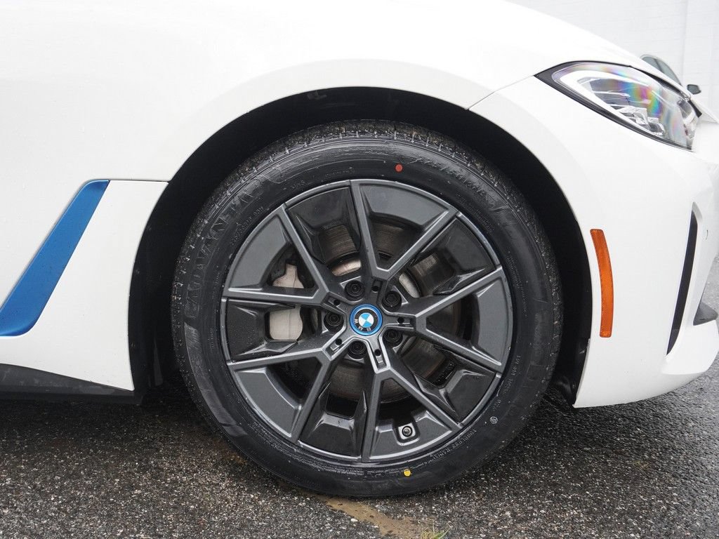 Used 2023 BMW i4 eDrive40 RWD image 22
