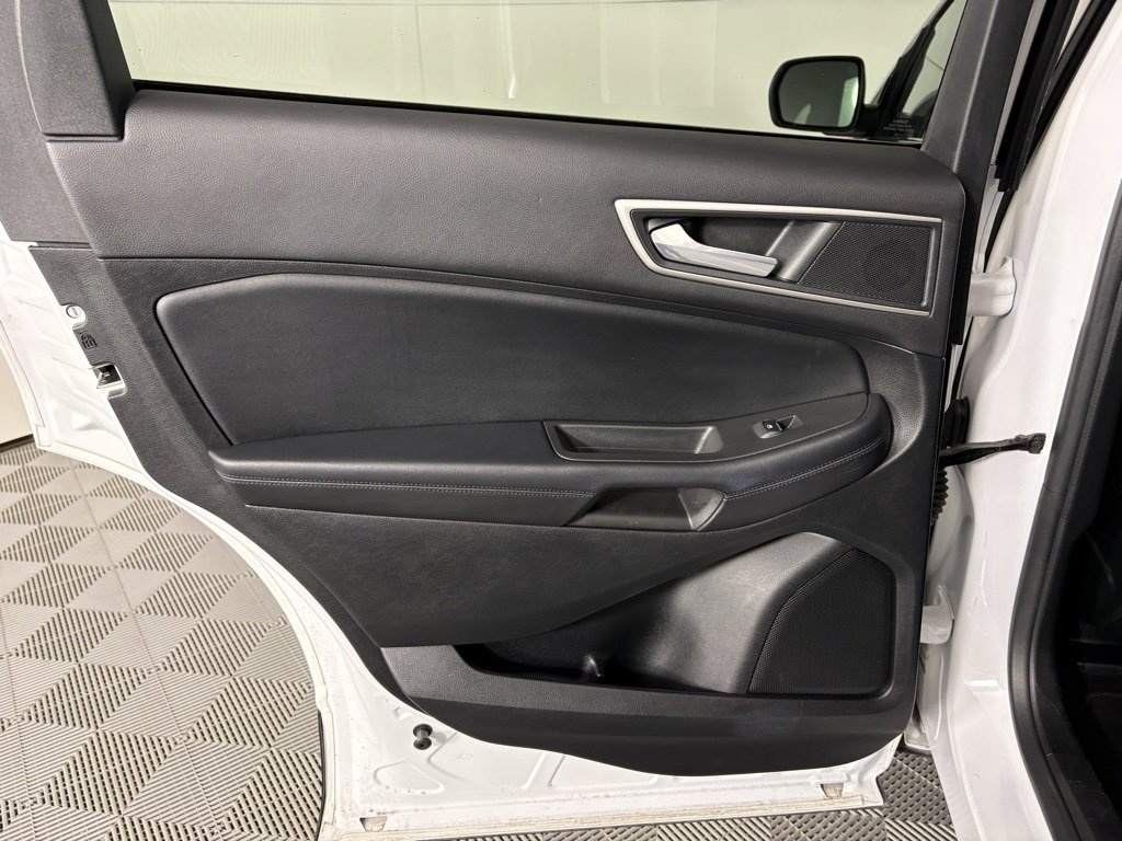 Used 2022 Ford Edge SEL image 42