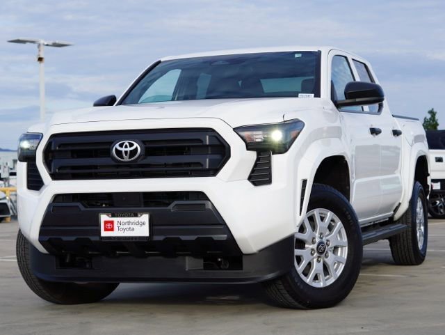 Certified 2024 Toyota Tacoma SR image 3