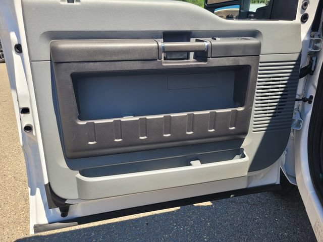 Used 2016 Ford F350 XL w/ Power Equipment Group RWD image 17
