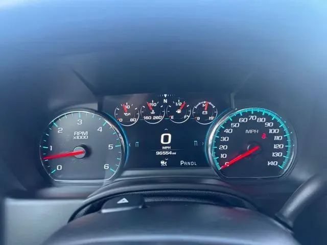 Used 2019 Chevrolet Suburban Premier w/ Premier Plus Edition AWD/4WD image 27