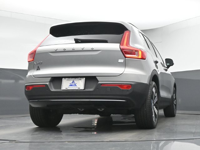 Used 2023 Volvo XC40 Recharge Plus AWD/4WD image 38