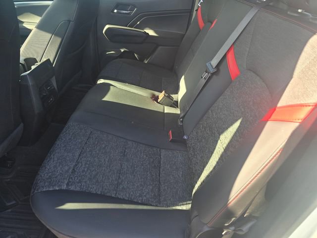 Used 2023 Chevrolet Colorado Z71 w/ Z71 Convenience Package 2 image 9