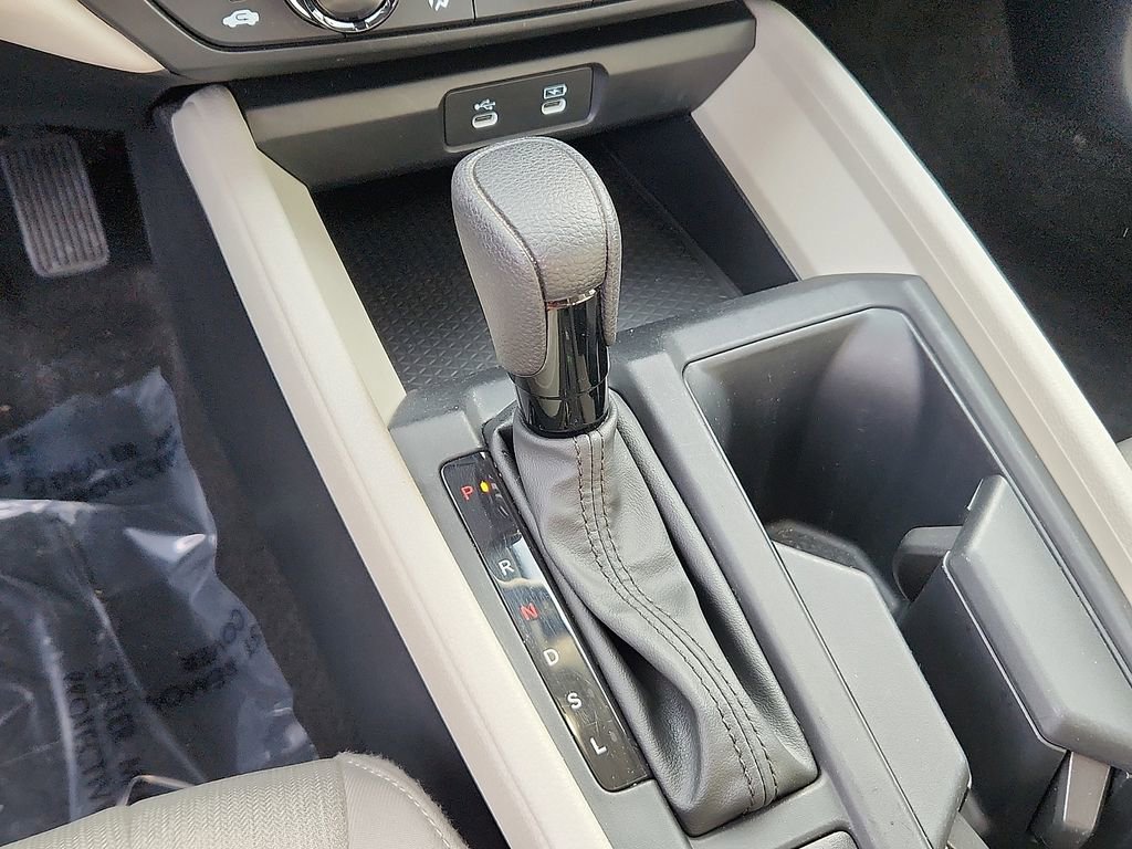 Used 2023 Honda Accord EX image 16